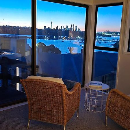 2 Bedroom Home, City And Sea Views オークランド エクステリア 写真